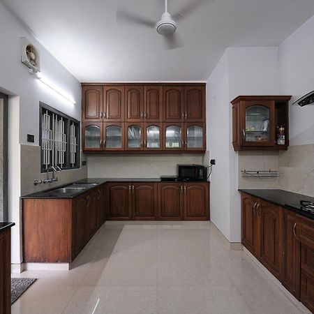 Готель Eve Nest Kochi Екстер'єр фото