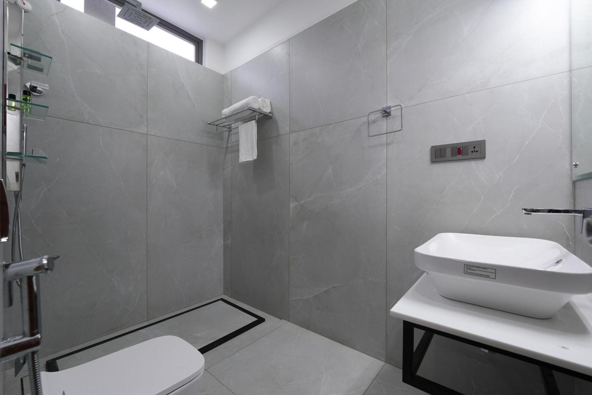 Готель Eve Nest Kochi Екстер'єр фото