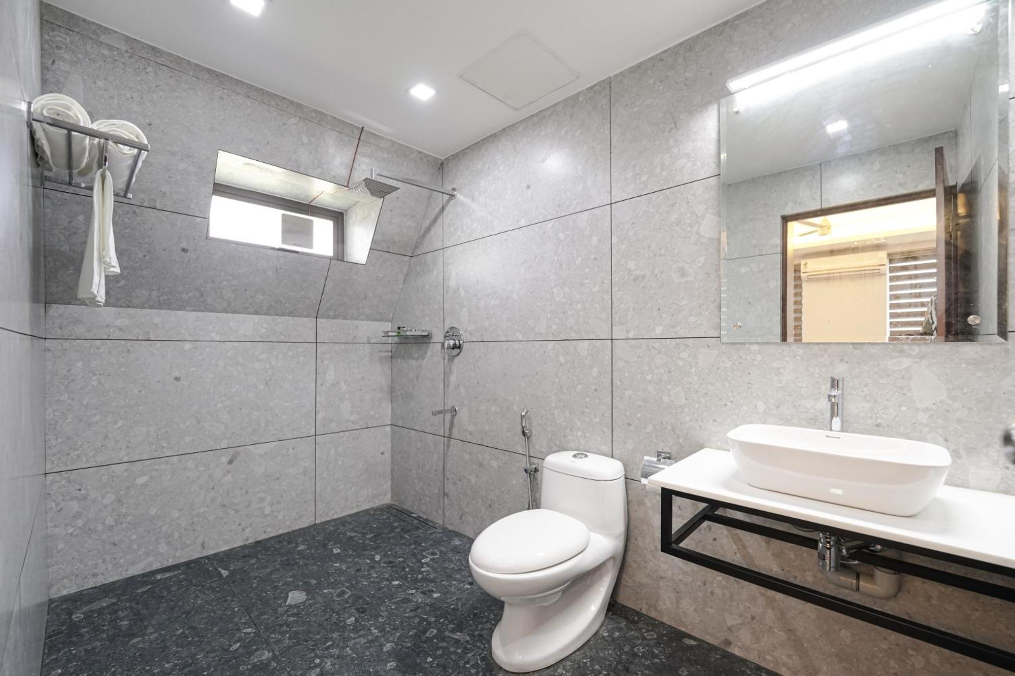 Готель Eve Nest Kochi Екстер'єр фото